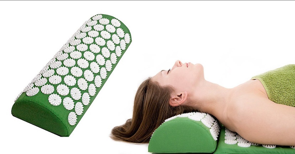 RelaxAmat Acupressure Relaxation Pillow